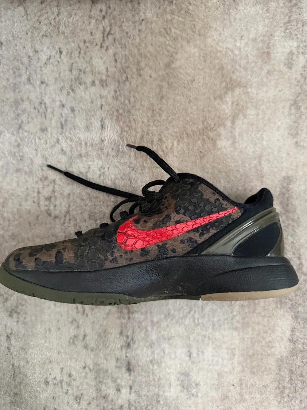 Nike Kobe 6 Protro… Boys Black, Olive & Red Training Sneaker